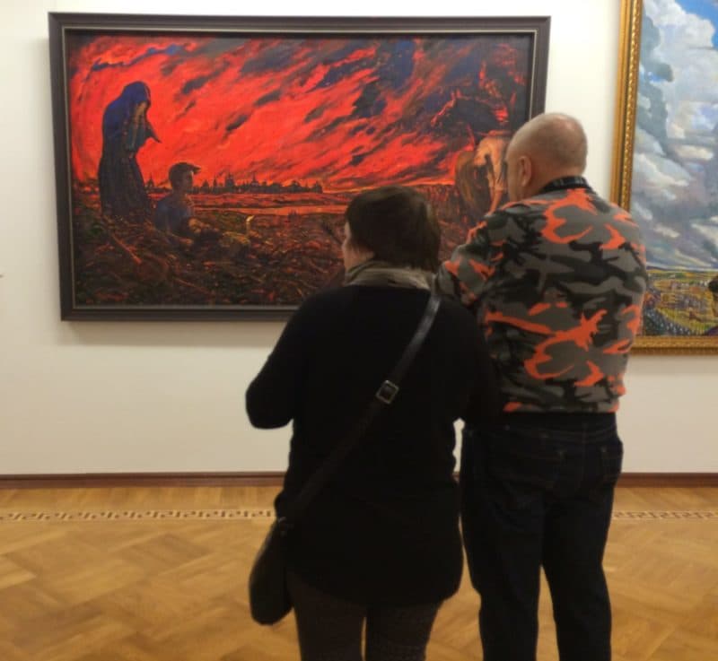 Фотопрогулка по Картинной галерее народного художника СССР Ильи Глазунова