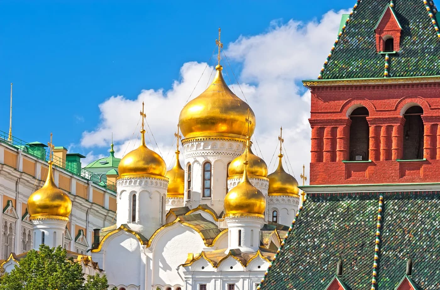 Сокровища Московского Кремля: экскурсия по Кремлю, кадр 2