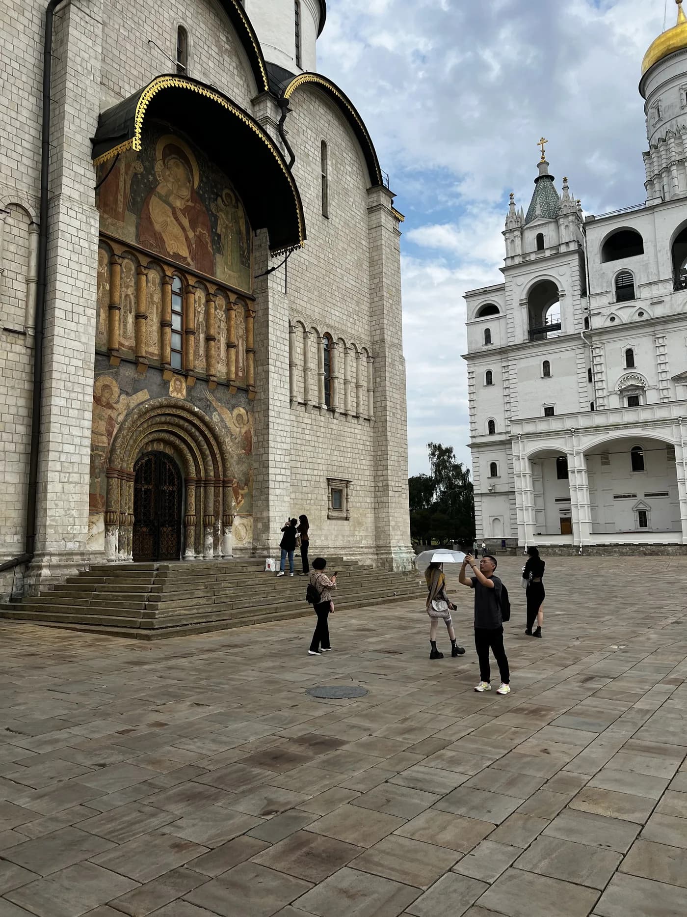 Экскурсия в Московский Кремль на иностранном языке с аккредитованным гидом