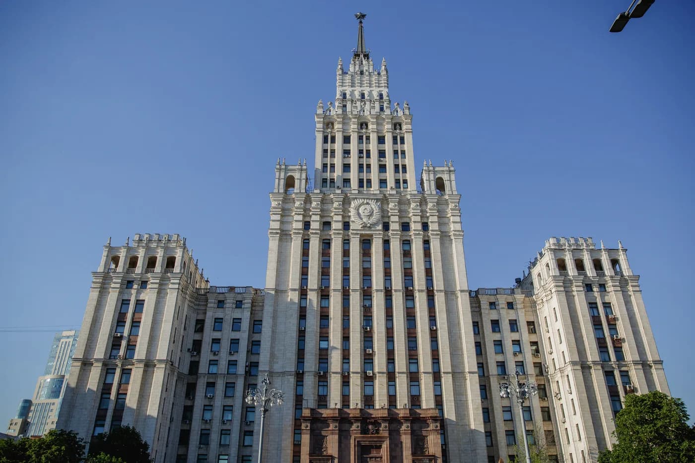 Автобусная прогулка по семи сталинским высоткам Москвы