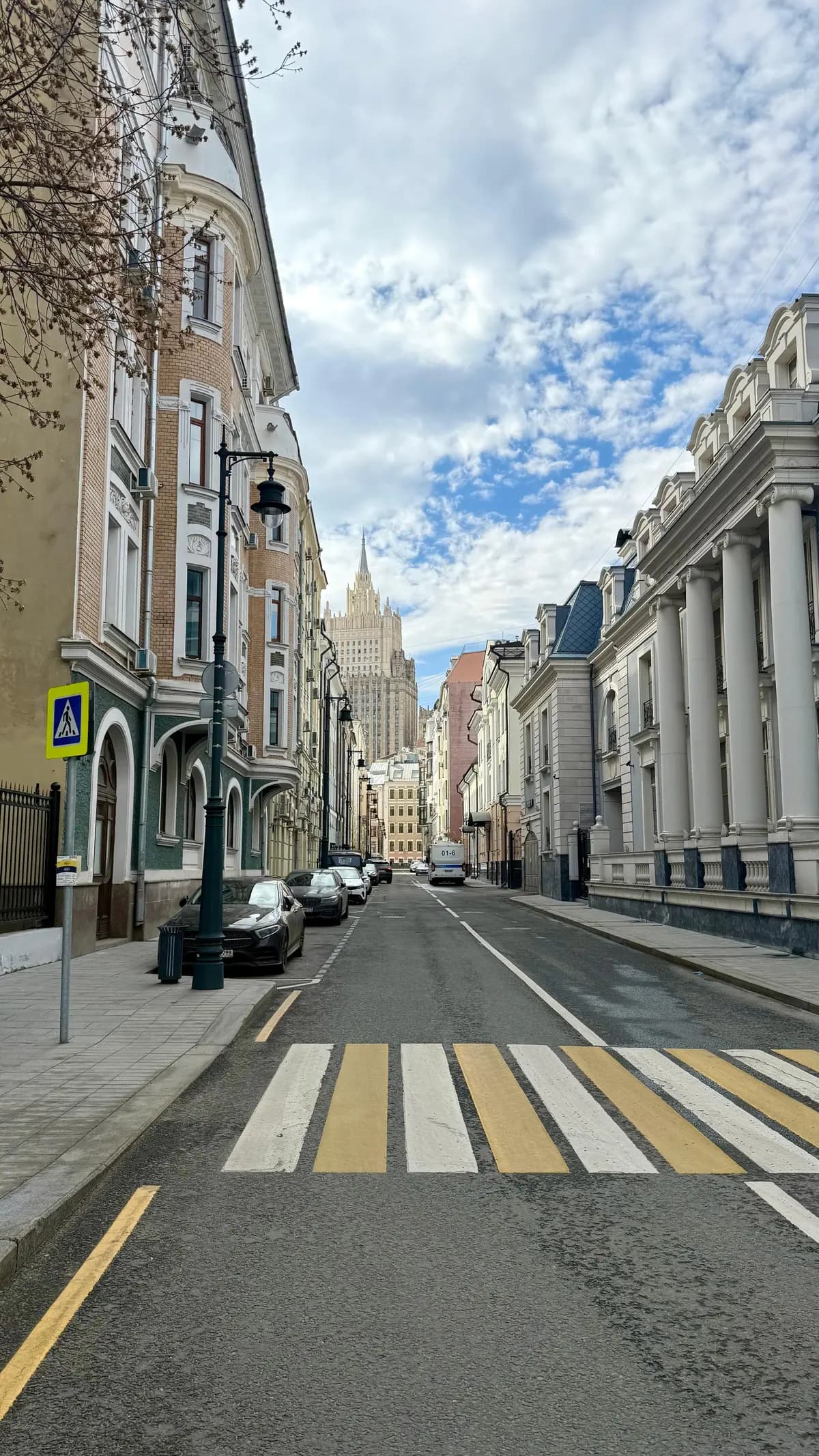 Москва 90-х: Арбат и его истории (18+)