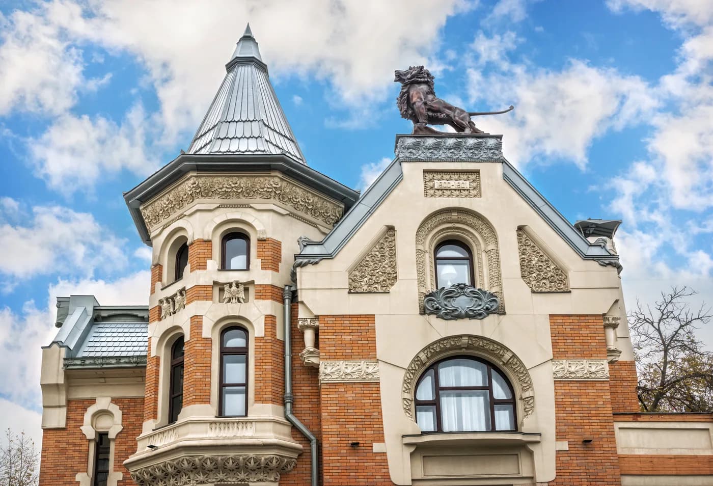 Пречистенка и Остоженка: дворцы, особняки и городские истории
