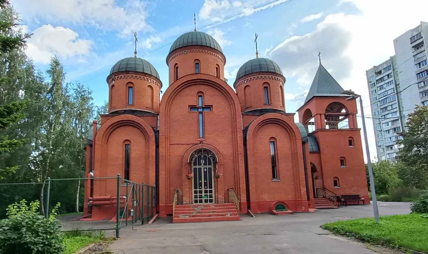 Прогулка по комплексу традиционных религий в Отрадном