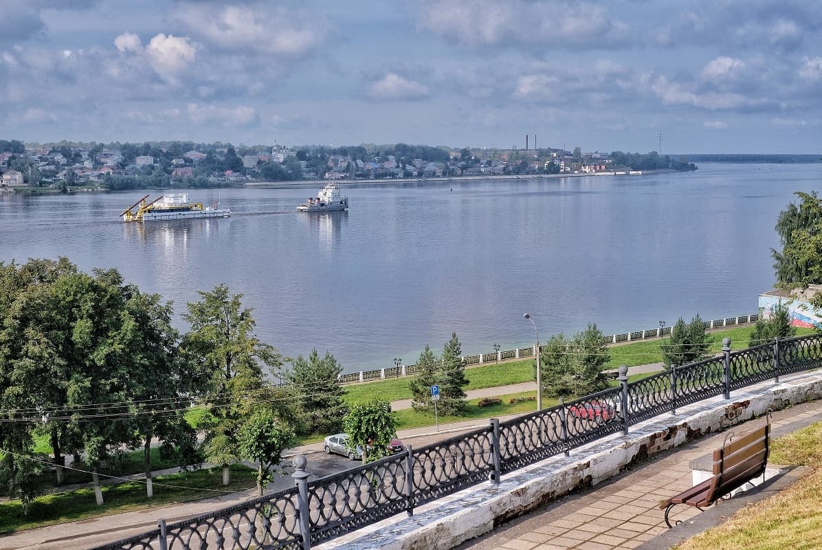 Пир на Волге в Ярославле — фестиваль рестораторов и прогулка по городу, кадр 3
