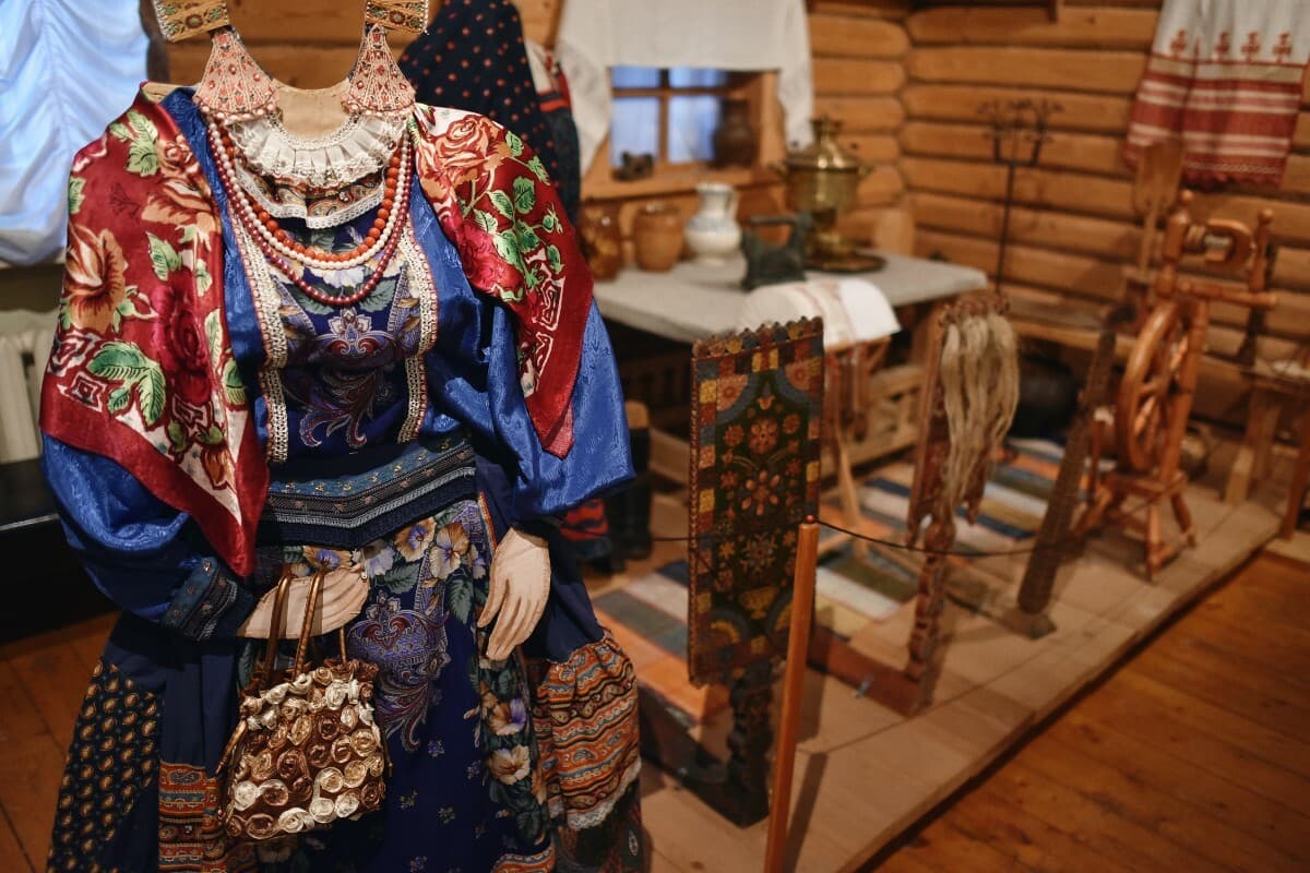 Павловский Посад и Ликино-Дулево с мастер-классами по росписи, кадр 3