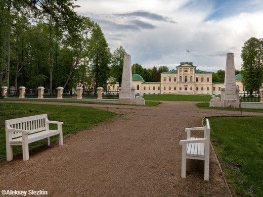 Усадьба князей Куракиных и окрестности, кадр 4