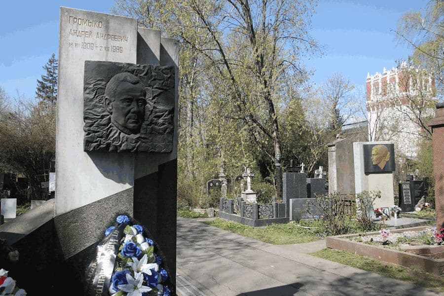 Новодевичий некрополь: истории и памятники Москвы, кадр 3
