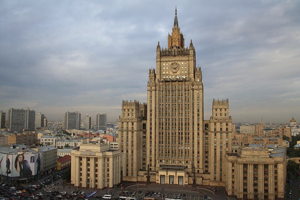 Прогулка по Смоленскому тракту: от метро «Смоленская» до «Европейского», кадр 3