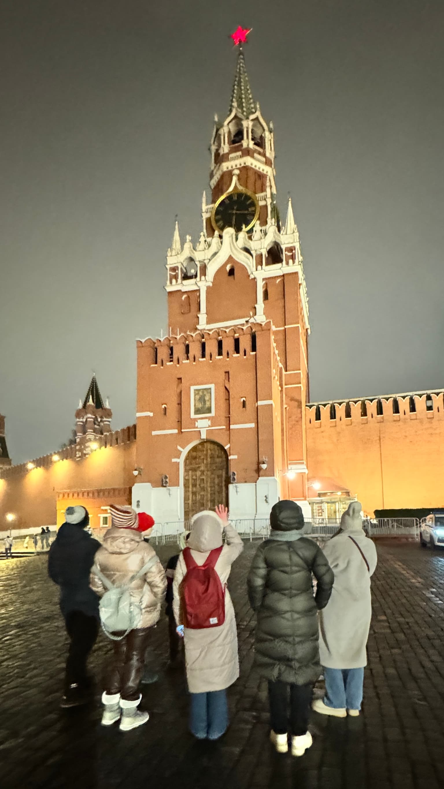 «Москва для влюбленных»: прогулка по Красной площади, кадр 5