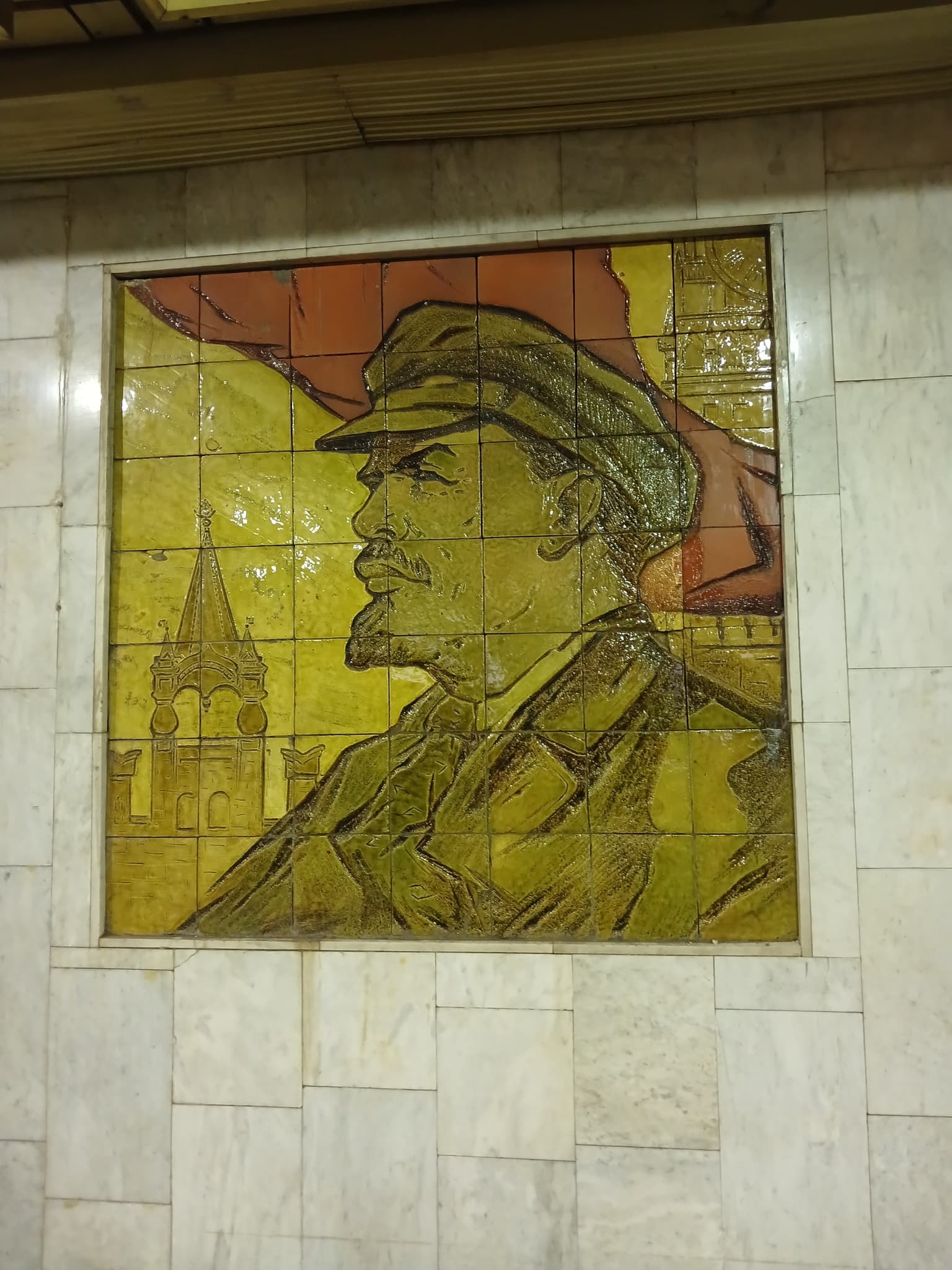 История московского метро: первые 13 станций и их тайны, кадр 17