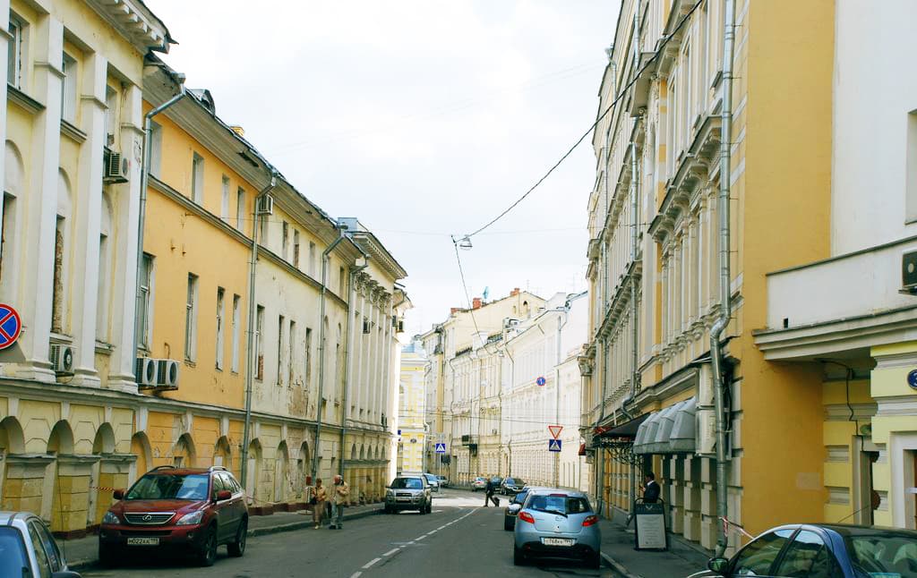 Полёт Маргариты по московским улочкам, кадр 3