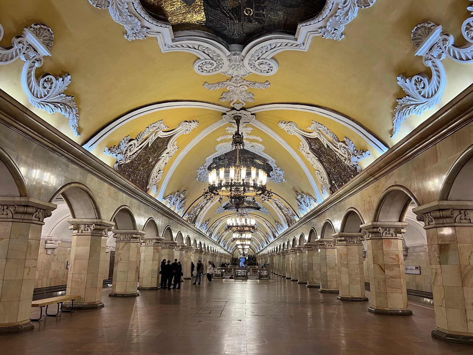 Квест по Кольцевой линии метро — самостоятельное путешествие, кадр 2