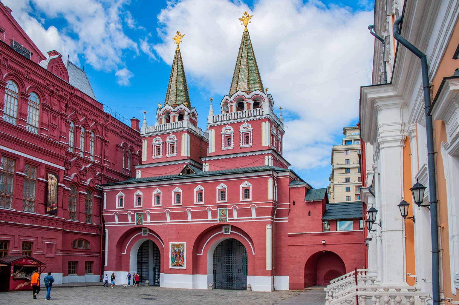 Красная и Манежная площади, Александровский сад — обзорная прогулка, кадр 3