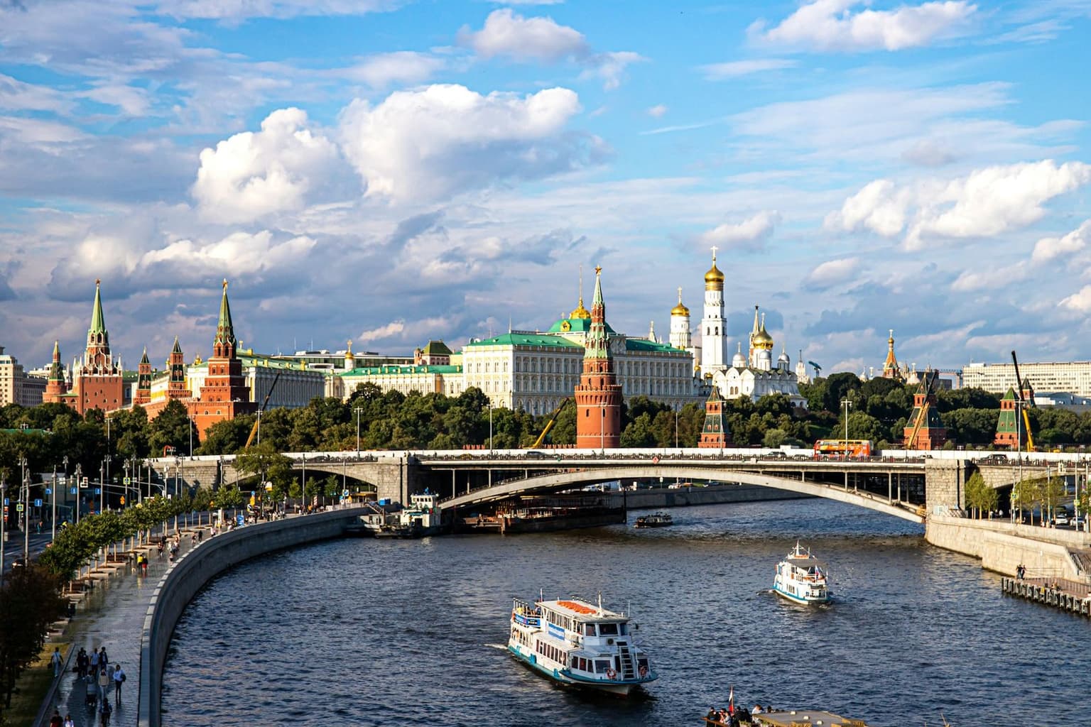 «Огни небоскребов»: аудиогид для прогулки по Москве-реке, кадр 6