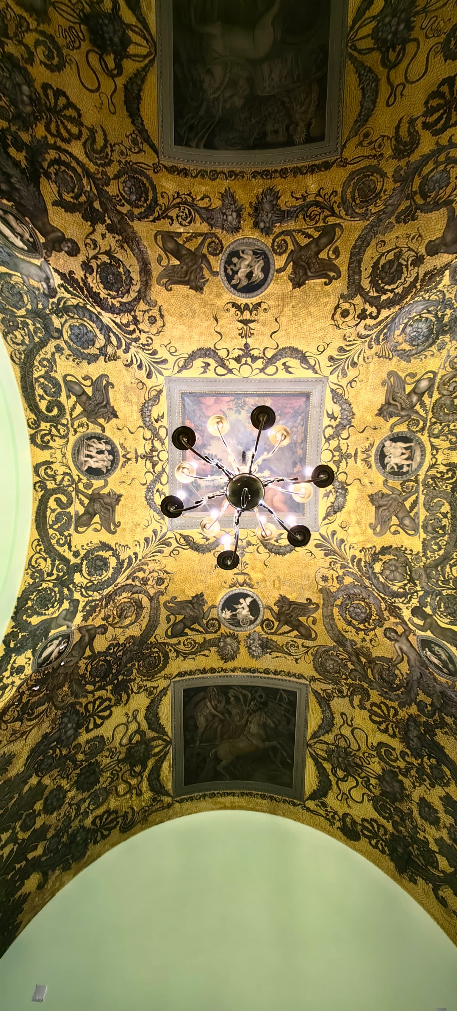 Визит в закрытый дореволюционный особняк купца Тарасова на Патриарших, кадр 6