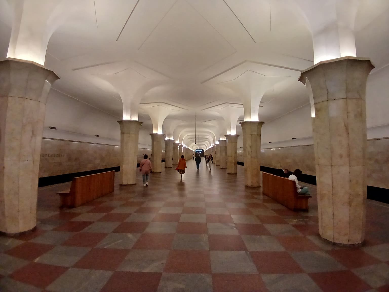 История московского метро: первые 13 станций и их тайны, кадр 11