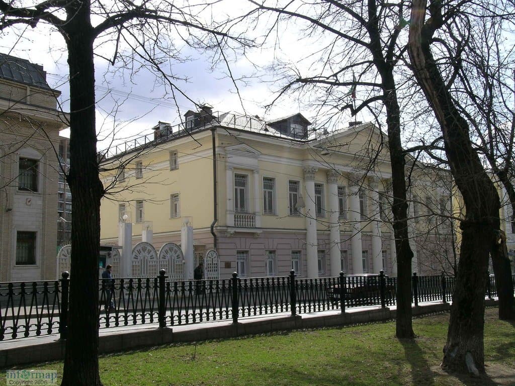 Покровский бульвар — прогулка по истории и улицам, кадр 4