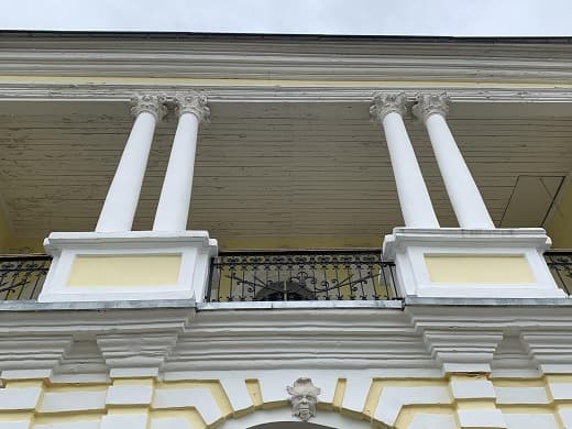 «Брюс всемогущий»: соборы и усадьба в Глинках, кадр 2