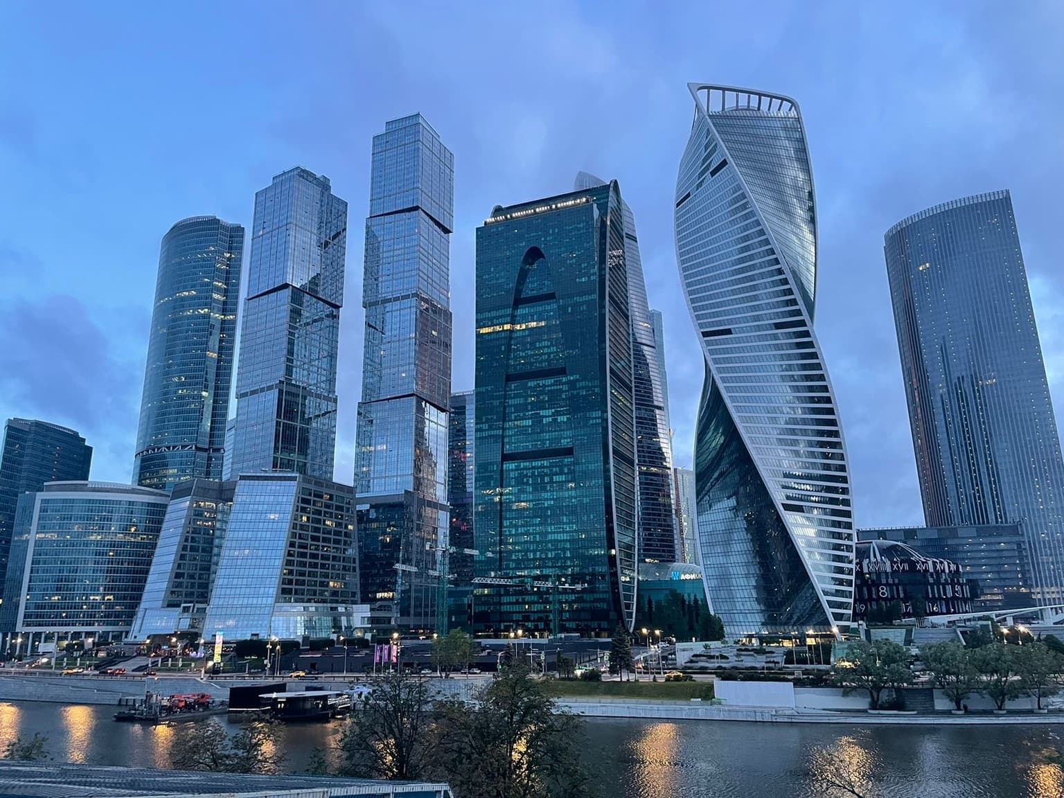 Дружественная «Не Экскурсия» по Москве на личном автомобиле, кадр 2