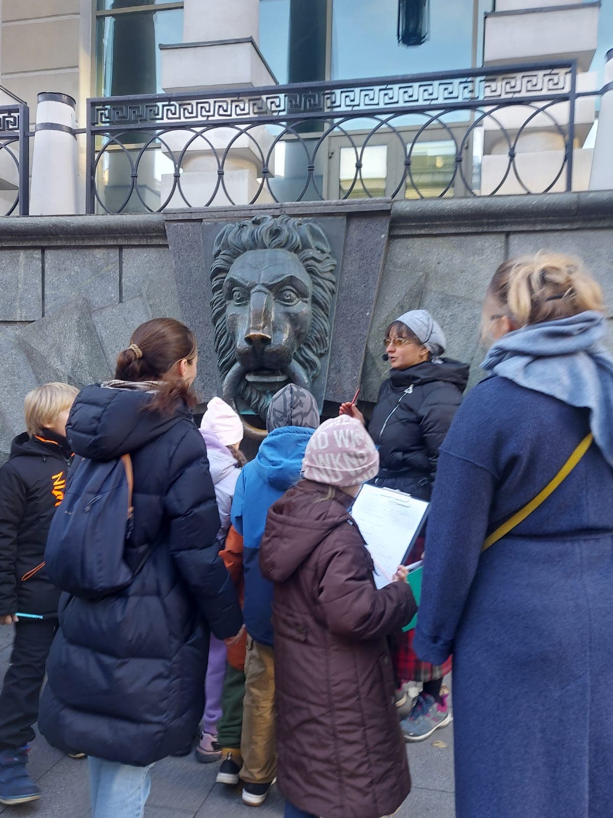 Городской квест по следам Алисы Селезневой из «Гостьи из будущего», кадр 3