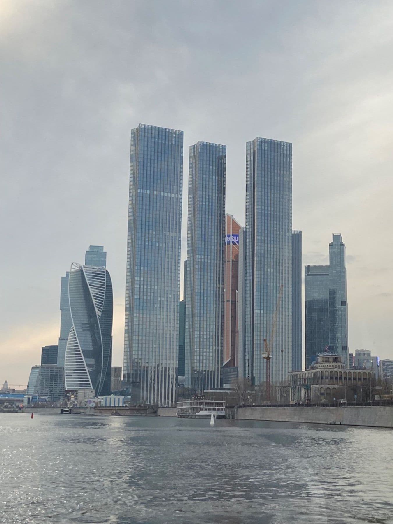 Москва-Сити: прогулка по деловому центру, кадр 2