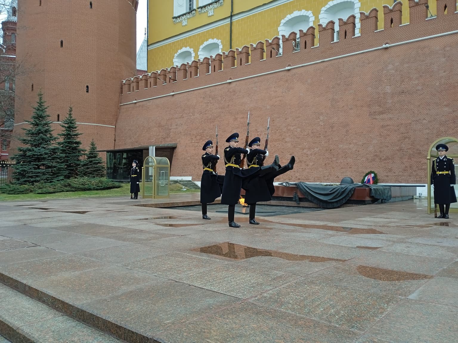 60 тайн Красной площади за час: весенняя групповая экскурсия, кадр 4