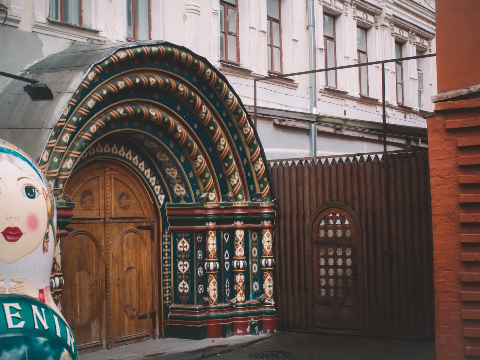 Культурно матом: истории русских ругательств (18+), кадр 6