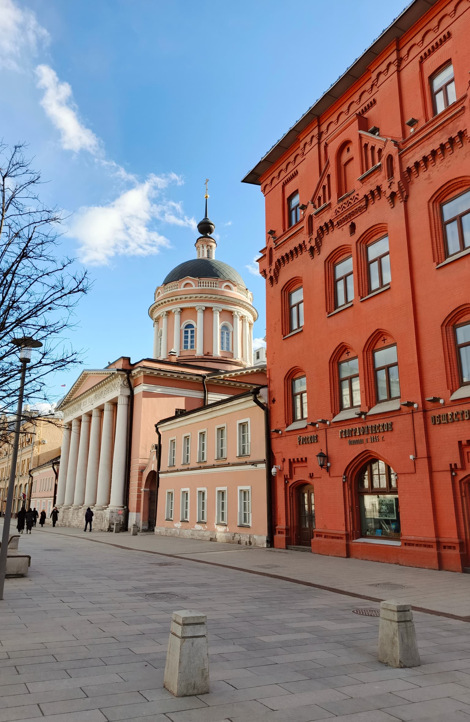 По следам древней крепостной стены: прогулка по площадям центра Москвы, кадр 3