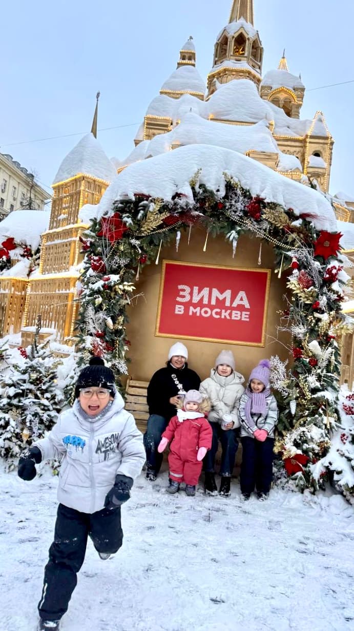 Главные ёлки центра — прогулка по новогодней Москве, кадр 17