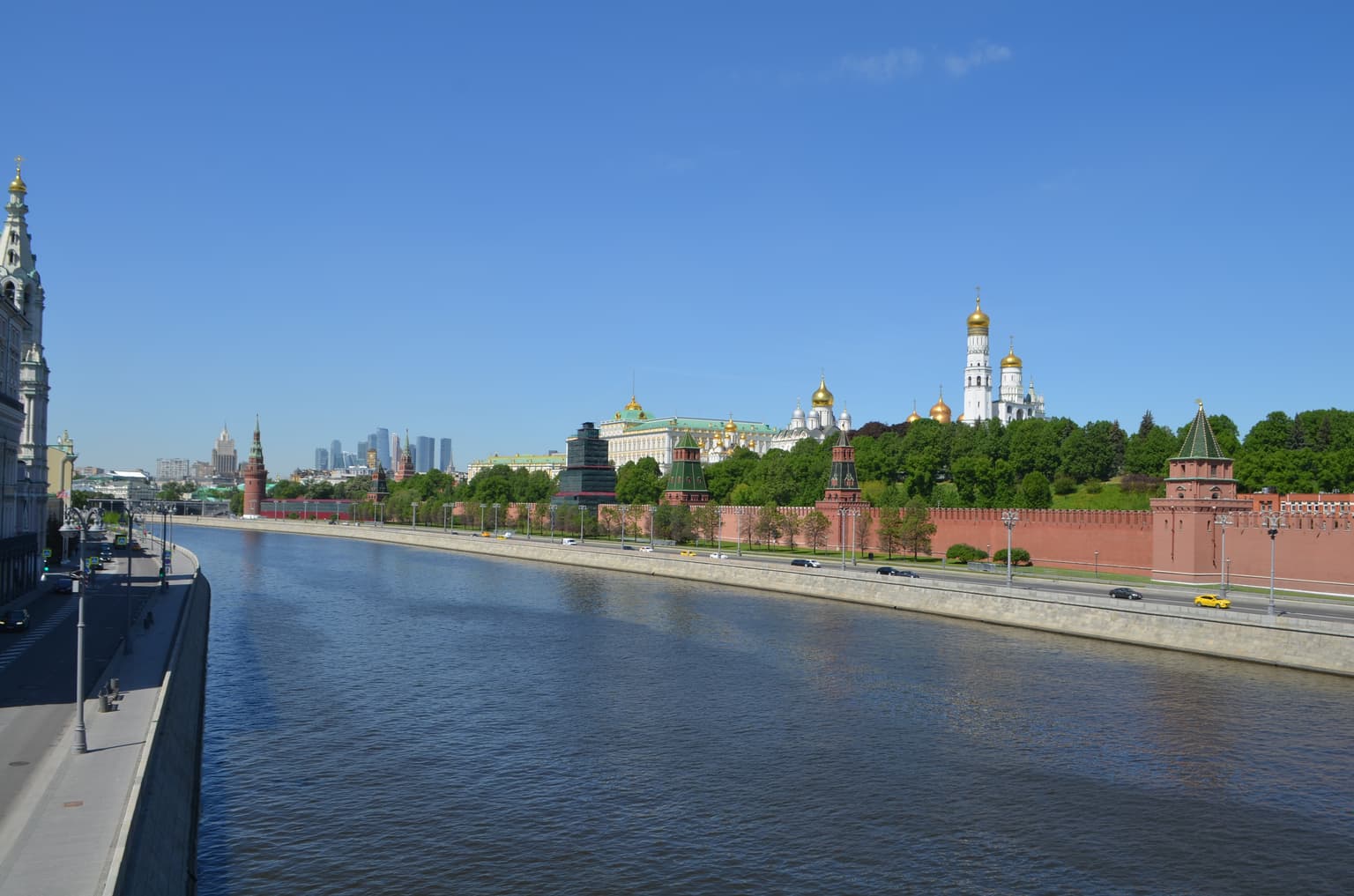 Авто-пешеходная экскурсия по Москве, кадр 2
