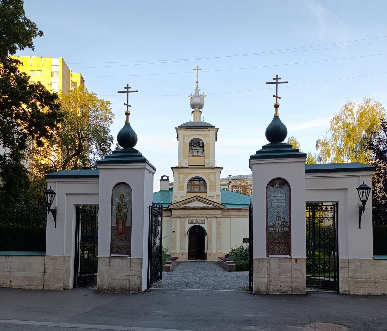 Любовь и кровь: прогулка по Арбату с историями из жизни, кадр 3