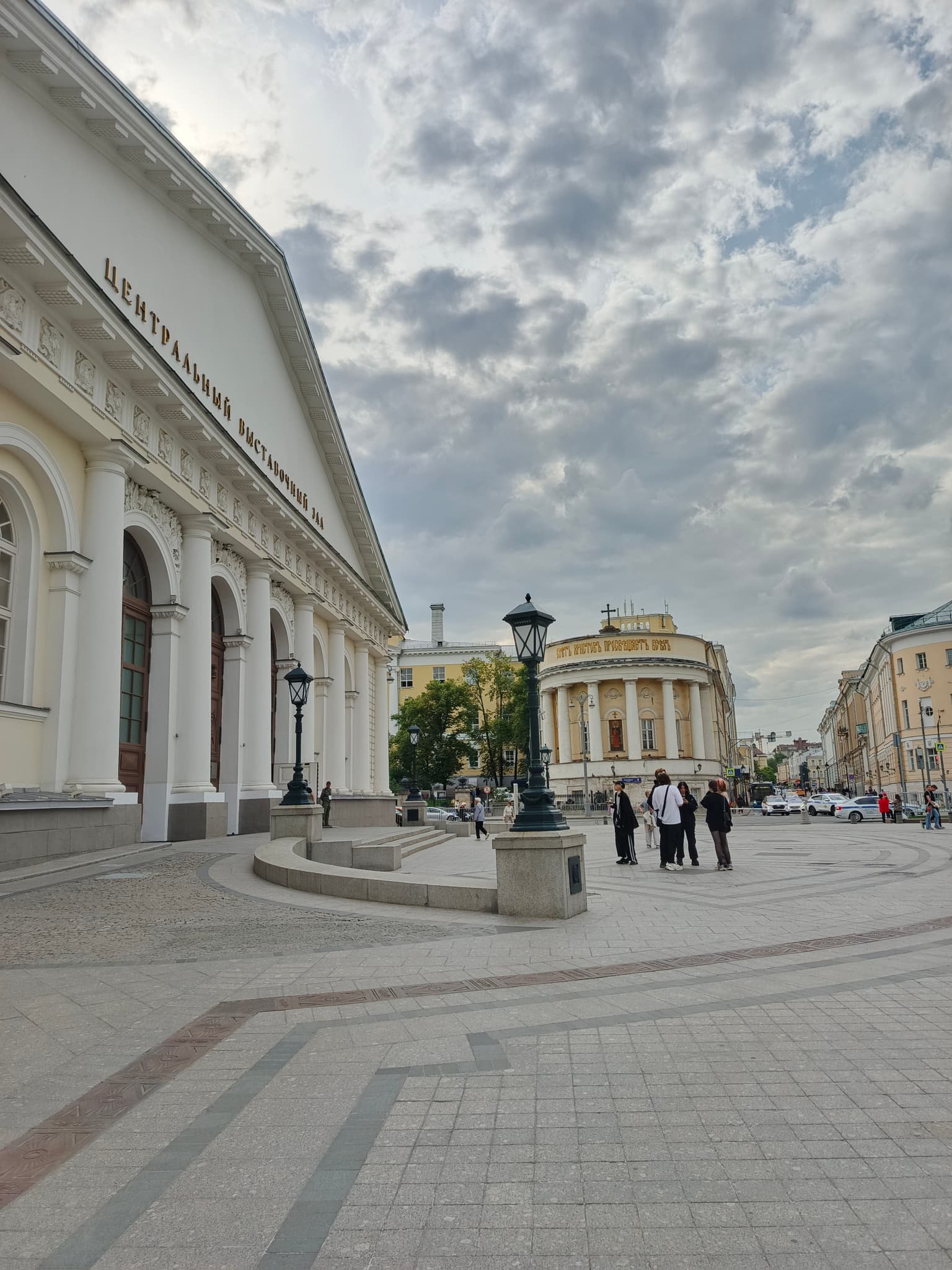 Прогулка по центральным площадям Москвы: от Большого театра до Боровицкой площади, кадр 3