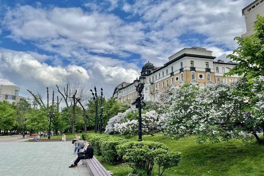 Прогулка по Сретенке и Сретенскому монастырю, кадр 3