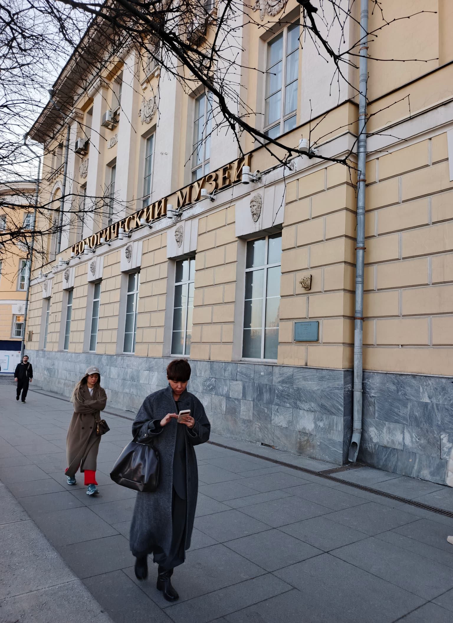 Прогулка по центральным площадям Москвы: от Большого театра до Боровицкой площади, кадр 23