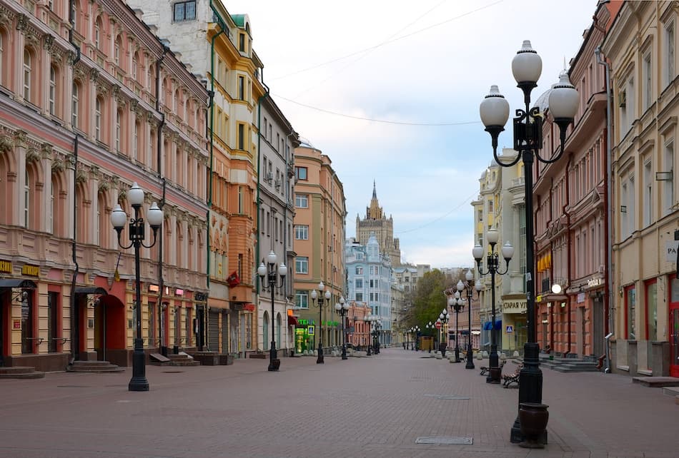 Ах, Арбат — улица с историей, кадр 2