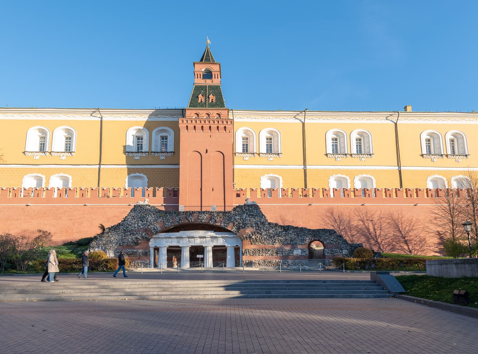 Прогулка по набережным Неглинки и Москвы-реки