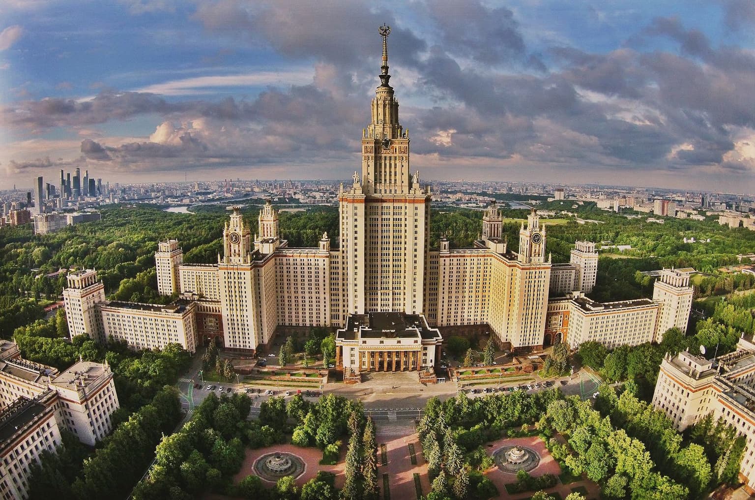 Семь сестер Москвы: велопрогулка по сталинским высоткам с аудиогидом, кадр 3