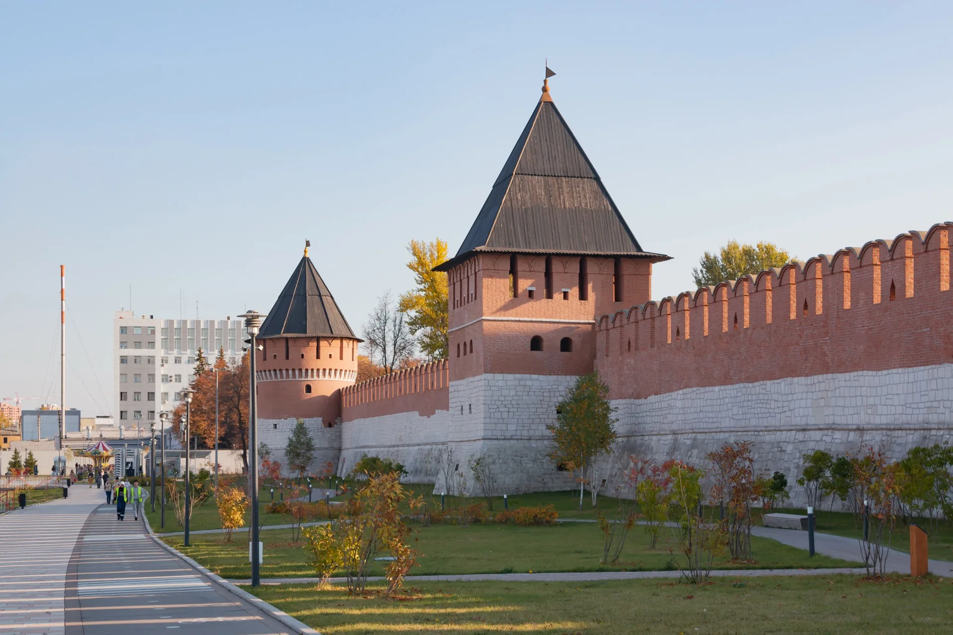 Стены Тульского кремля – ориентир центра перед обратной дорогой
