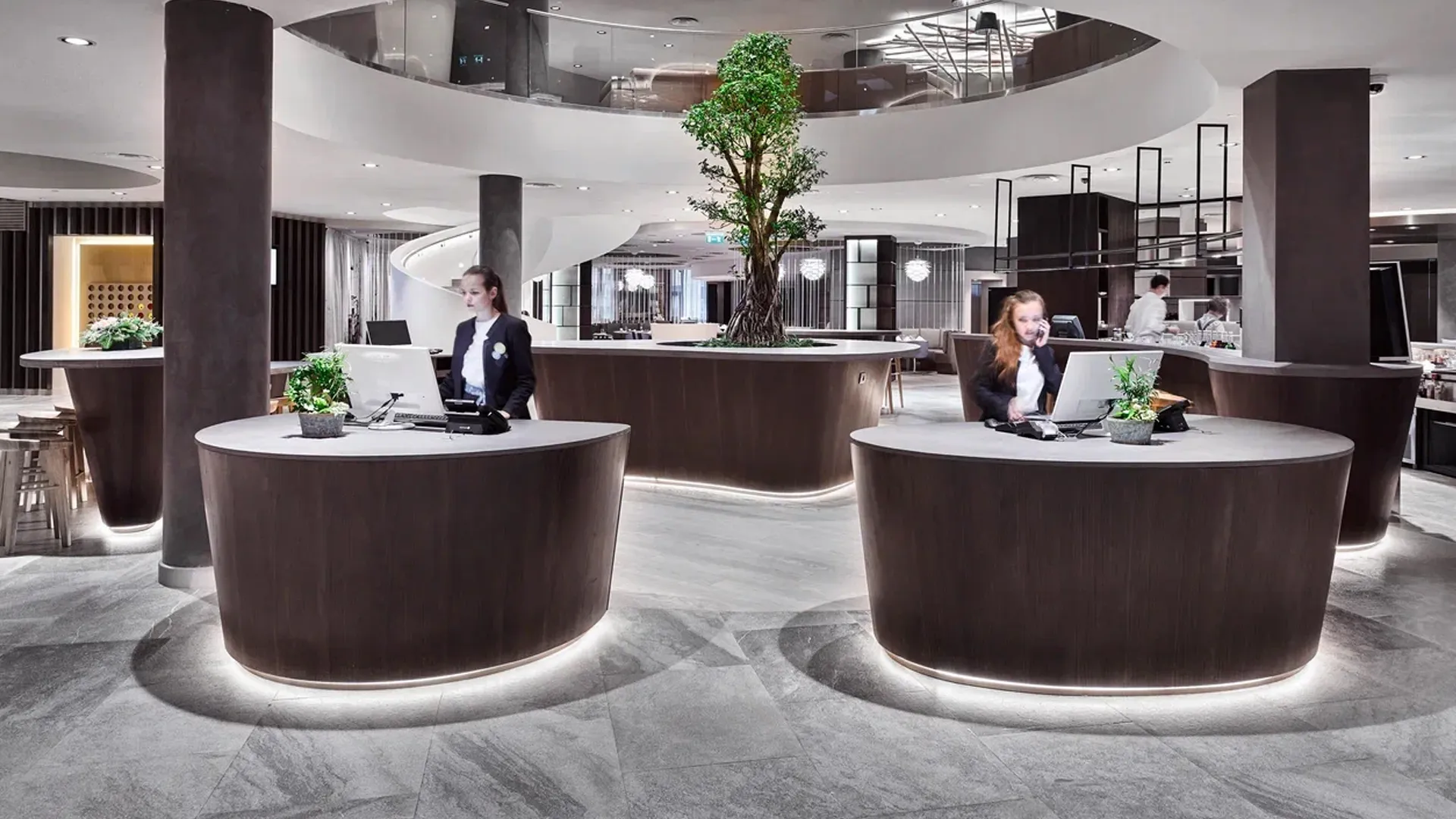 Киевский вокзал рядом с Novotel Москва Киевская