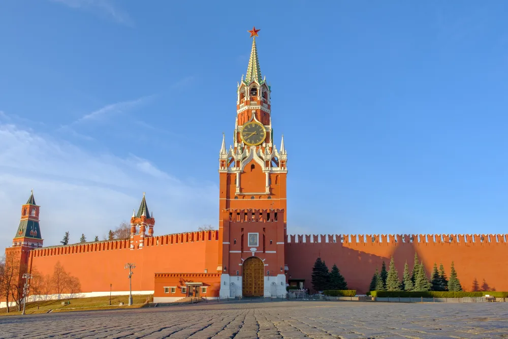 Квест-прогулка «Зачарованные на Красной площади» с английским языком